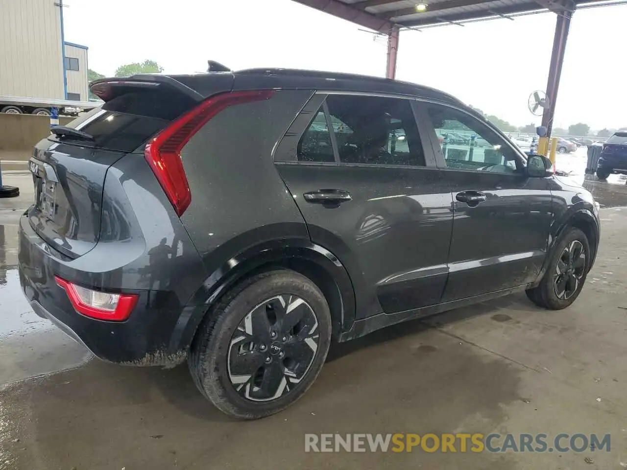 3 fotografías del automóvil dañado KNDCR3L13P5046332 KIA NIRO WIND 2023