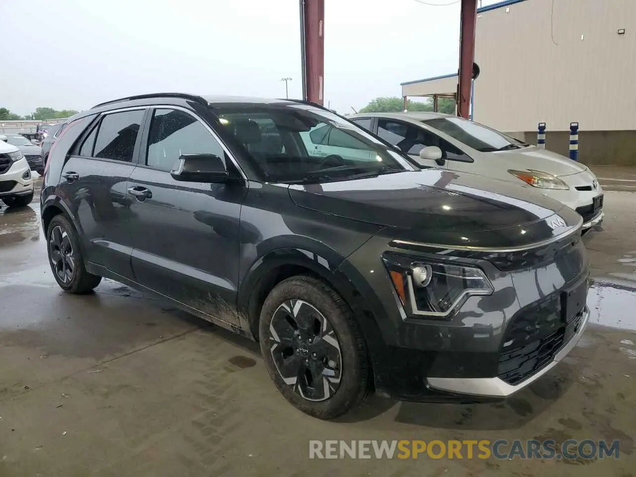 4 fotografías del automóvil dañado KNDCR3L13P5046332 KIA NIRO WIND 2023