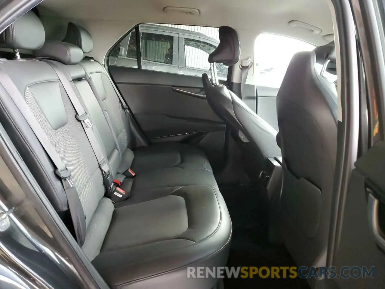 11 fotografías del automóvil dañado KNDCR3L14P5029801 KIA NIRO WIND 2023