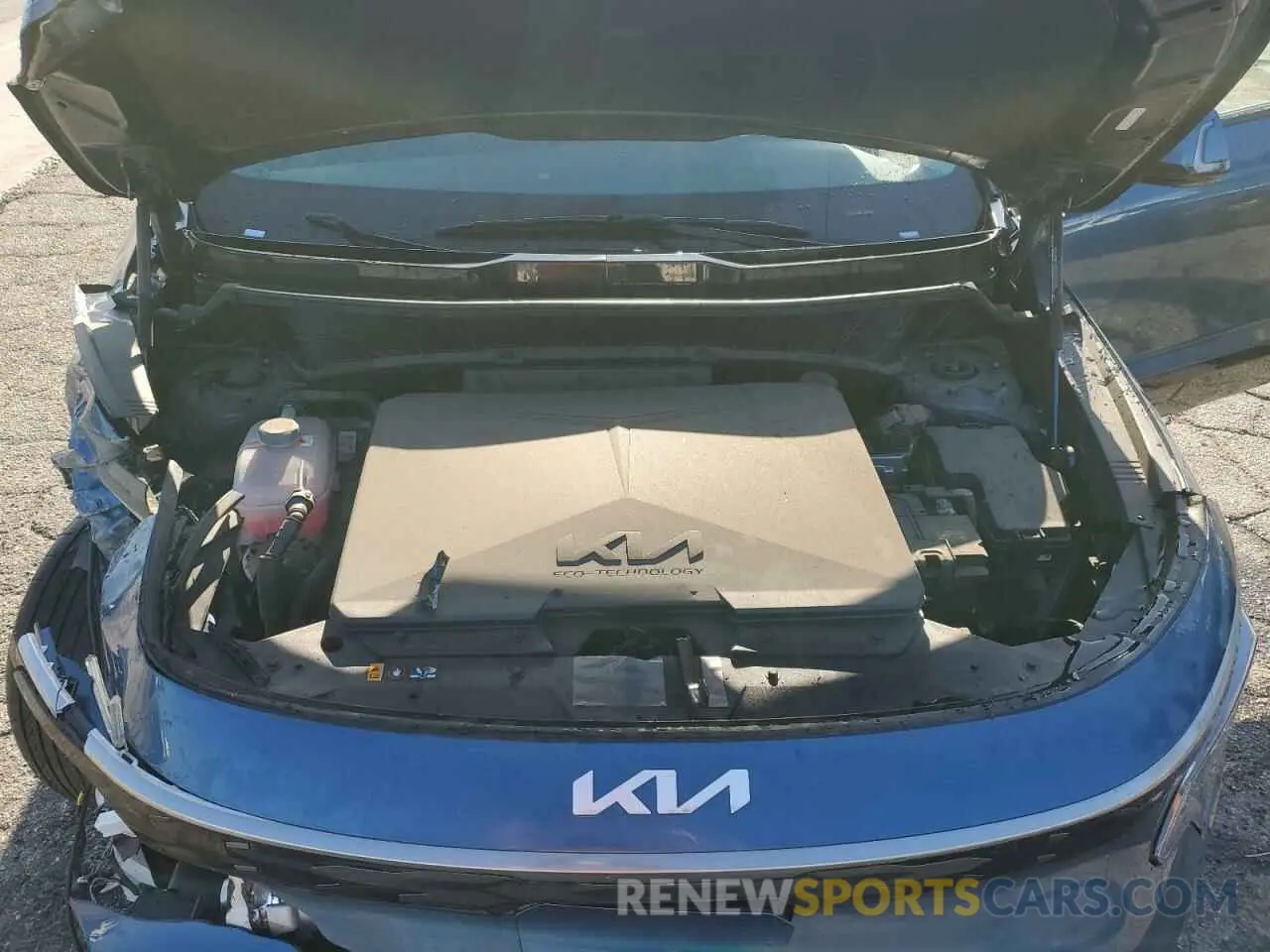 11 fotografías del automóvil dañado KNDCR3L15P5034098 KIA NIRO WIND 2023