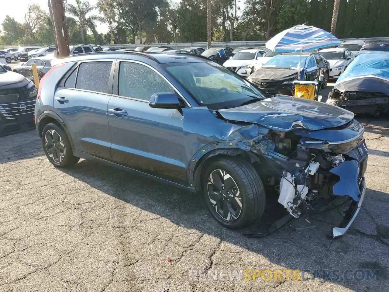 4 fotografías del automóvil dañado KNDCR3L15P5034098 KIA NIRO WIND 2023
