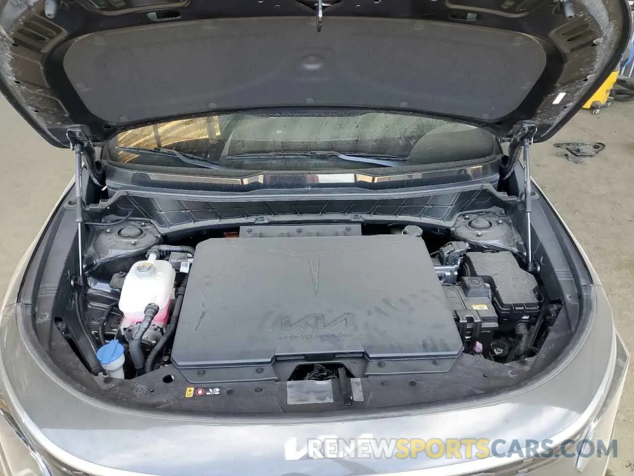 12 fotografías del automóvil dañado KNDCR3L16P5027354 KIA NIRO WIND 2023