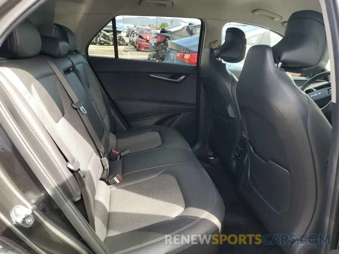 10 fotografías del automóvil dañado KNDCR3L16P5045630 KIA NIRO WIND 2023