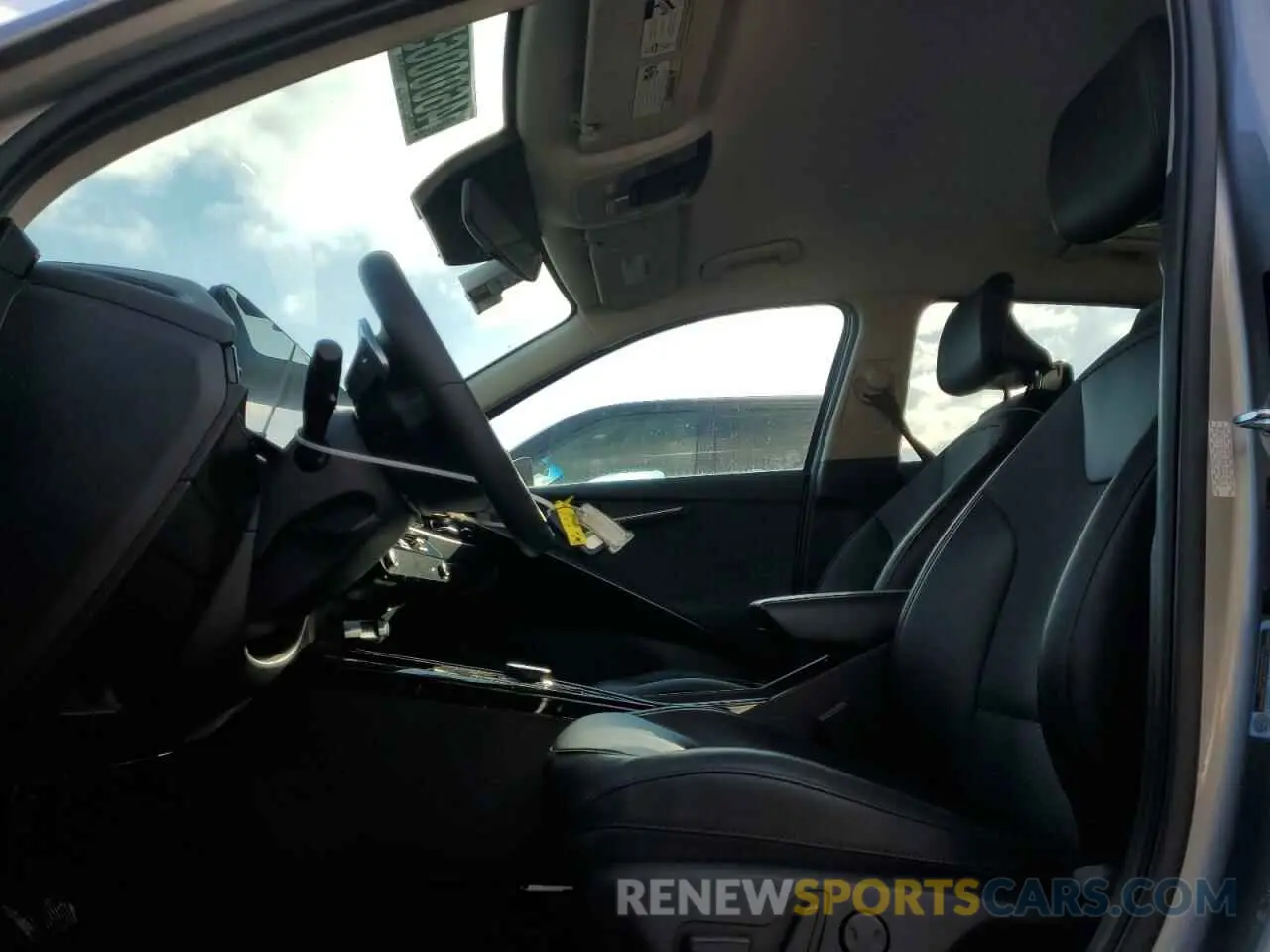 7 fotografías del automóvil dañado KNDCR3L16P5054313 KIA NIRO WIND 2023