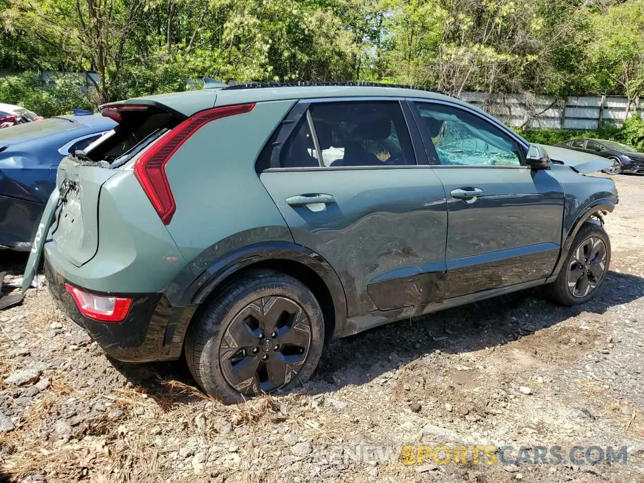 3 fotografías del automóvil dañado KNDCR3L16P5073833 KIA NIRO WIND 2023