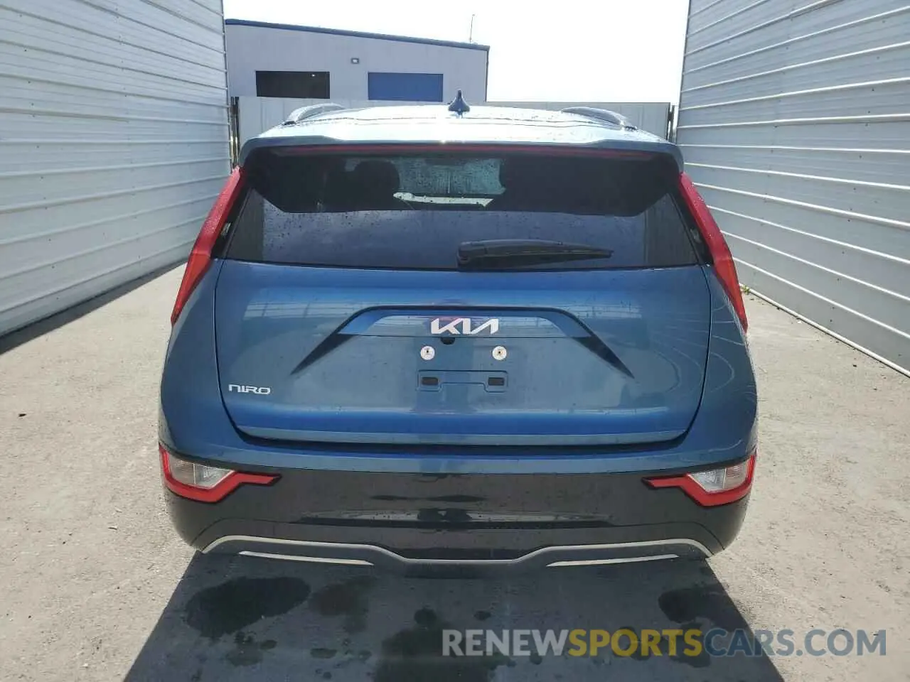 6 fotografías del automóvil dañado KNDCR3L18P5022625 KIA NIRO WIND 2023