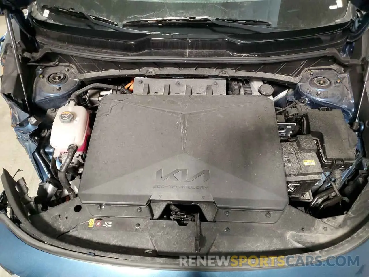 12 fotografías del automóvil dañado KNDCR3L18P5024861 KIA NIRO WIND 2023