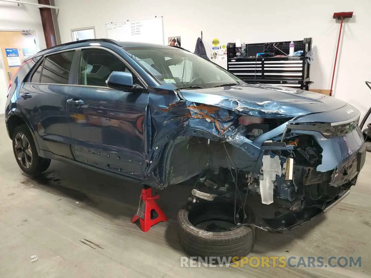 4 fotografías del automóvil dañado KNDCR3L18P5024861 KIA NIRO WIND 2023