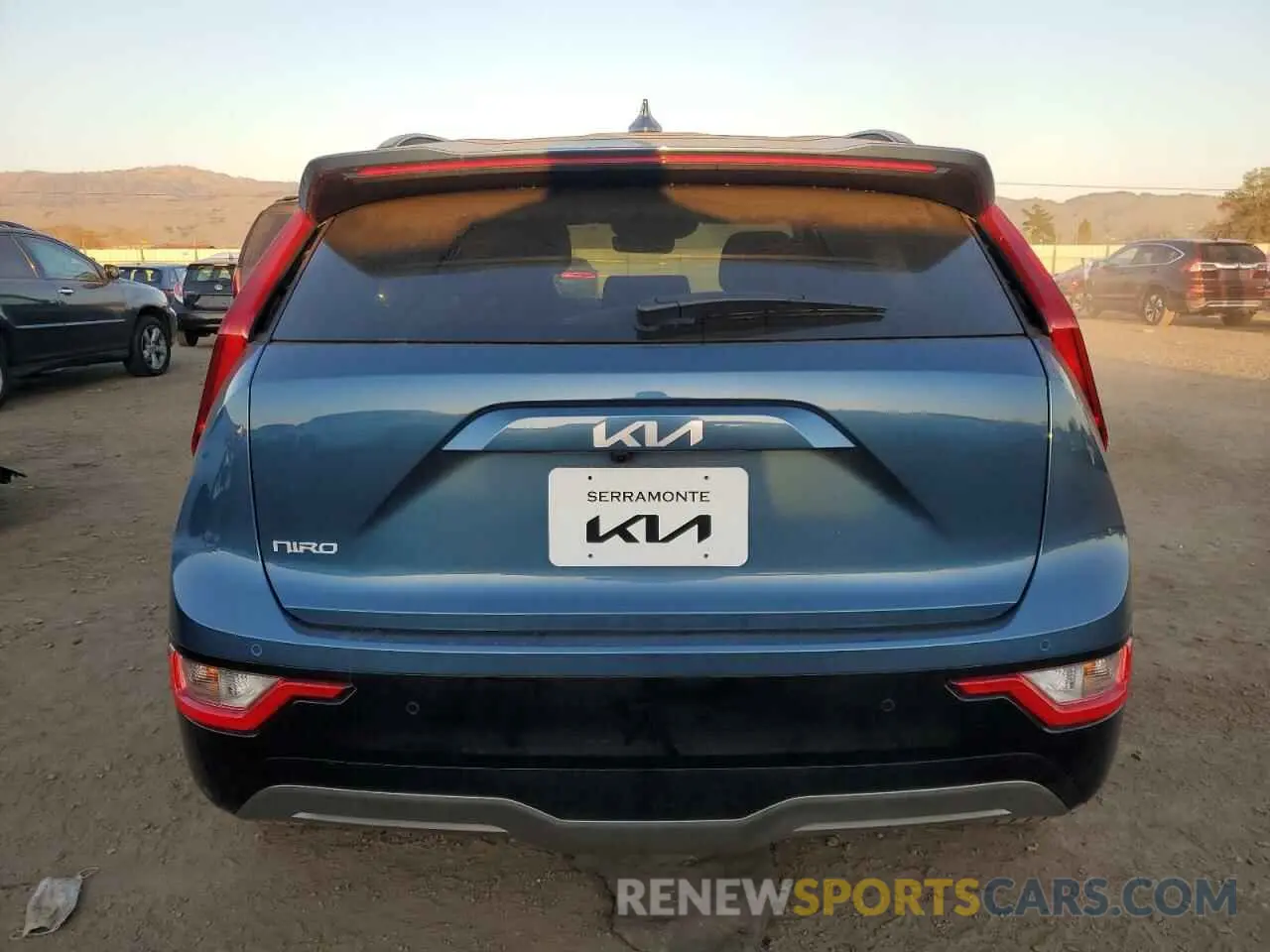 6 fotografías del automóvil dañado KNDCR3L1XP5015983 KIA NIRO WIND 2023