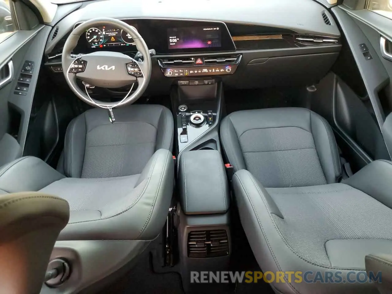 8 fotografías del automóvil dañado KNDCR3L1XP5015983 KIA NIRO WIND 2023