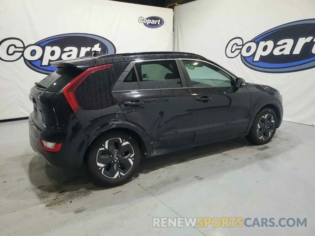 3 fotografías del automóvil dañado KNDCR3L1XP5022948 KIA NIRO WIND 2023