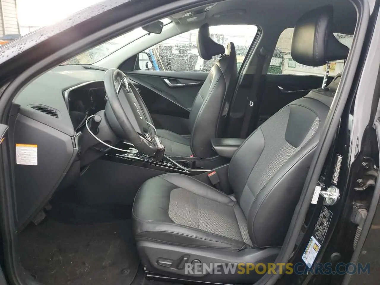 7 fotografías del automóvil dañado KNDCR3L1XP5022948 KIA NIRO WIND 2023