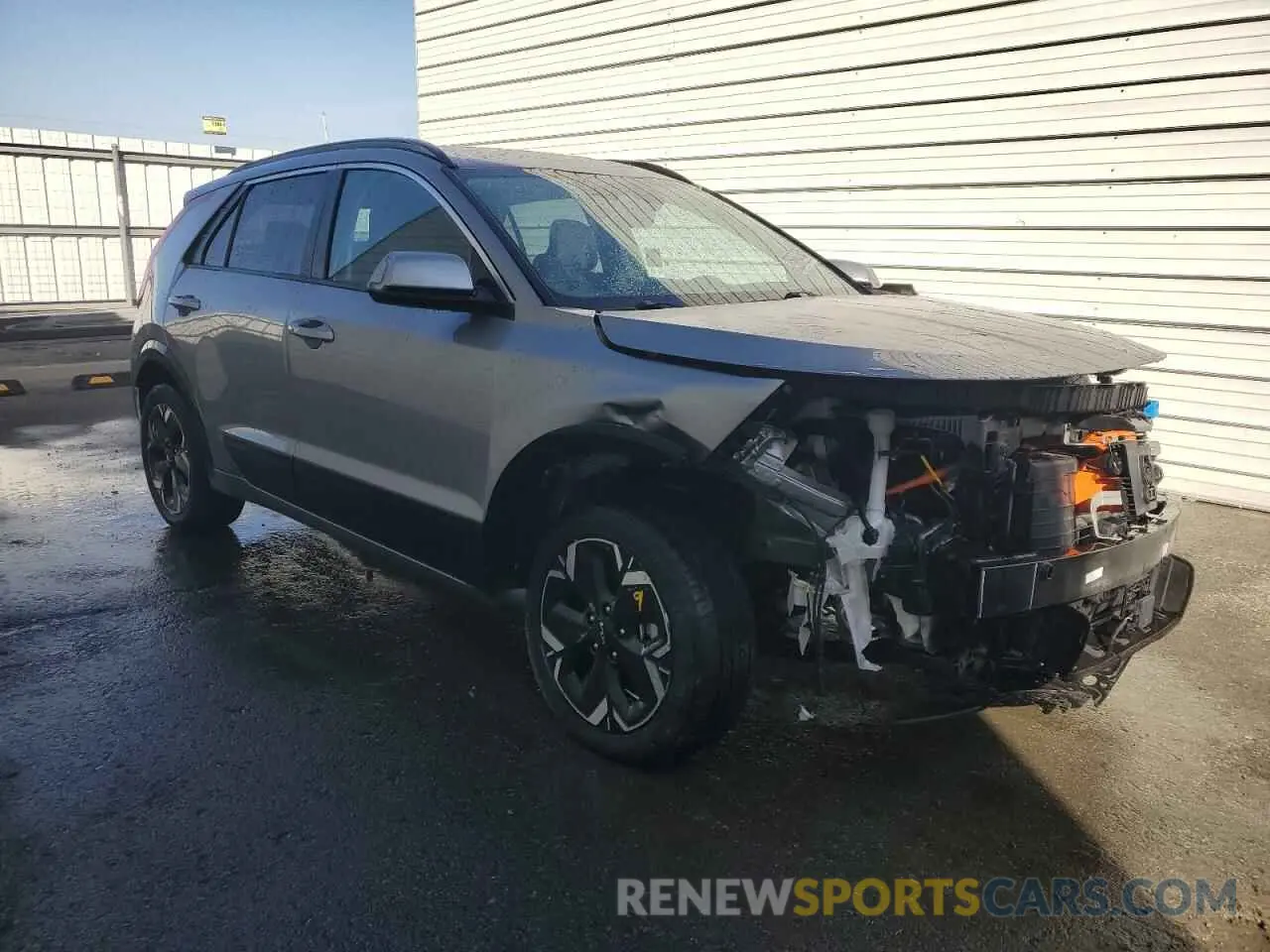 4 fotografías del automóvil dañado KNDCR3L1XP5025607 KIA NIRO WIND 2023
