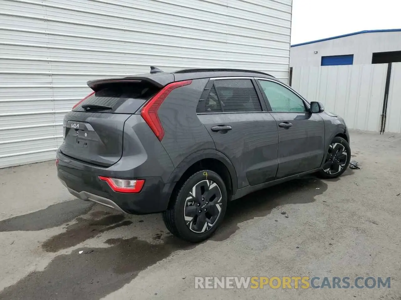 3 fotografías del automóvil dañado KNDCR3L1XP5033397 KIA NIRO WIND 2023