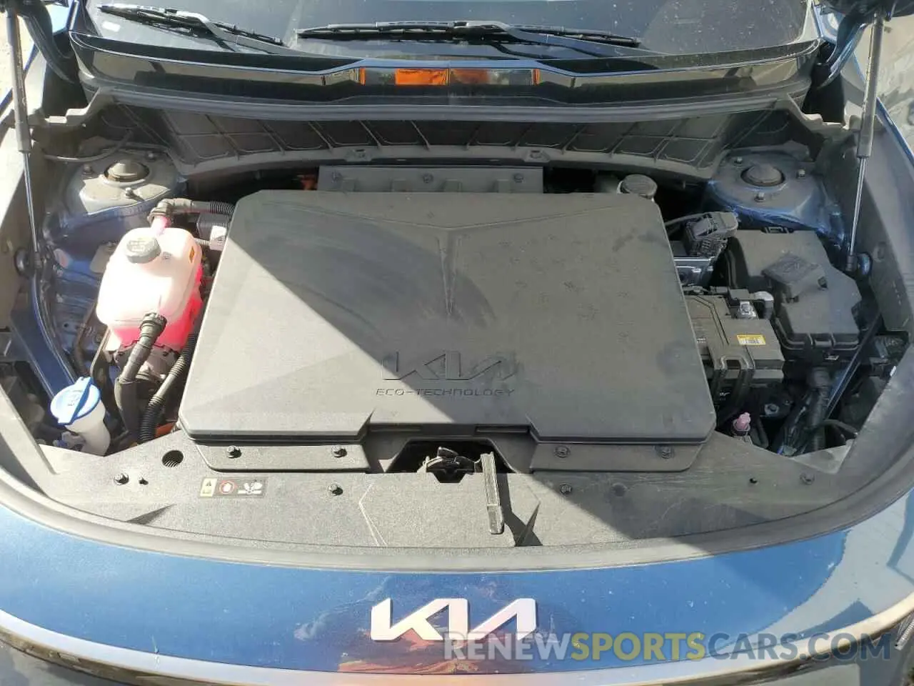 12 fotografías del automóvil dañado KNDCR3L1XP5045839 KIA NIRO WIND 2023
