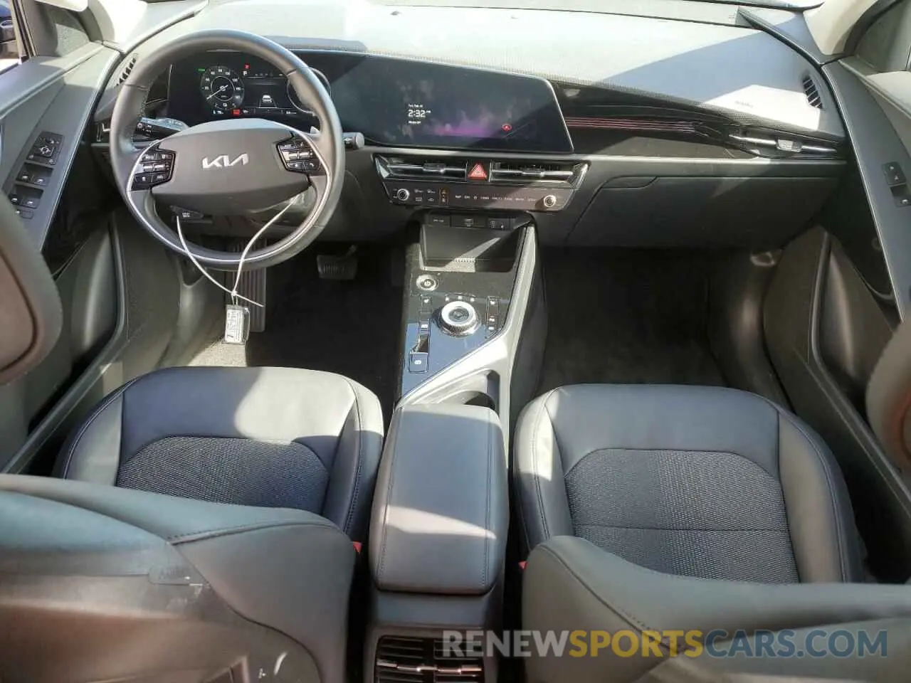 8 fotografías del automóvil dañado KNDCR3L1XP5045839 KIA NIRO WIND 2023