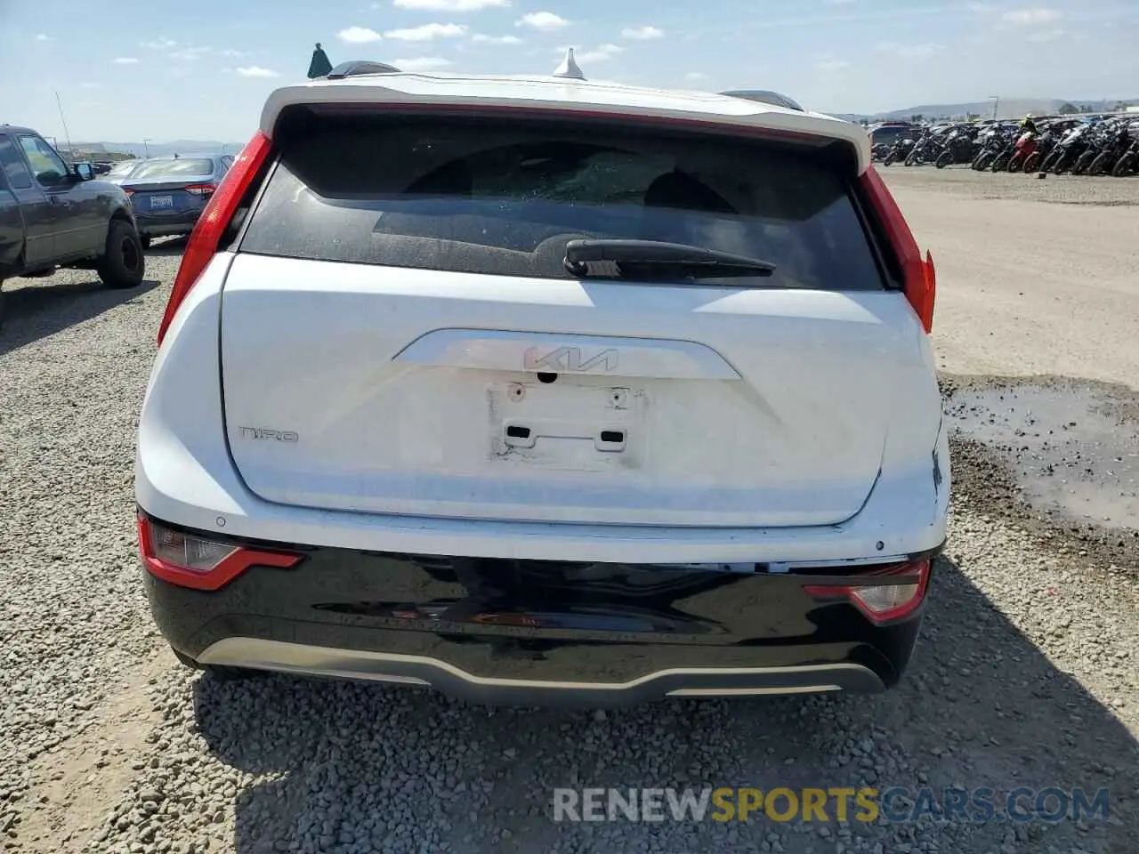 6 fotografías del automóvil dañado KNDCR3L1XP5059319 KIA NIRO WIND 2023