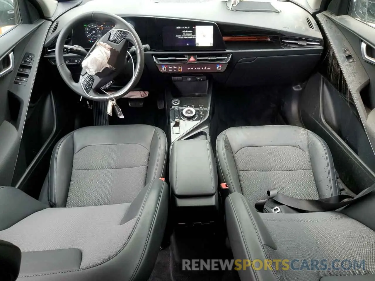 8 fotografías del automóvil dañado KNDCR3L10R5122558 KIA NIRO WIND 2024