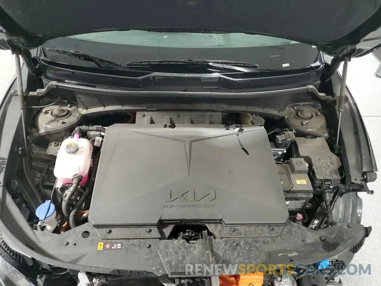 11 fotografías del automóvil dañado KNDCR3L11R5103243 KIA NIRO WIND 2024
