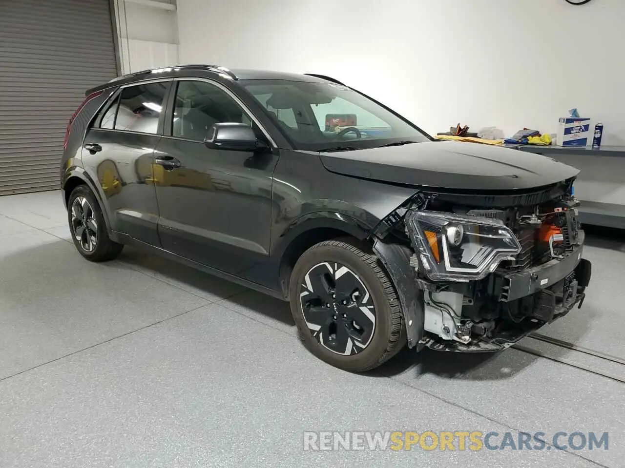 4 fotografías del automóvil dañado KNDCR3L11R5103243 KIA NIRO WIND 2024