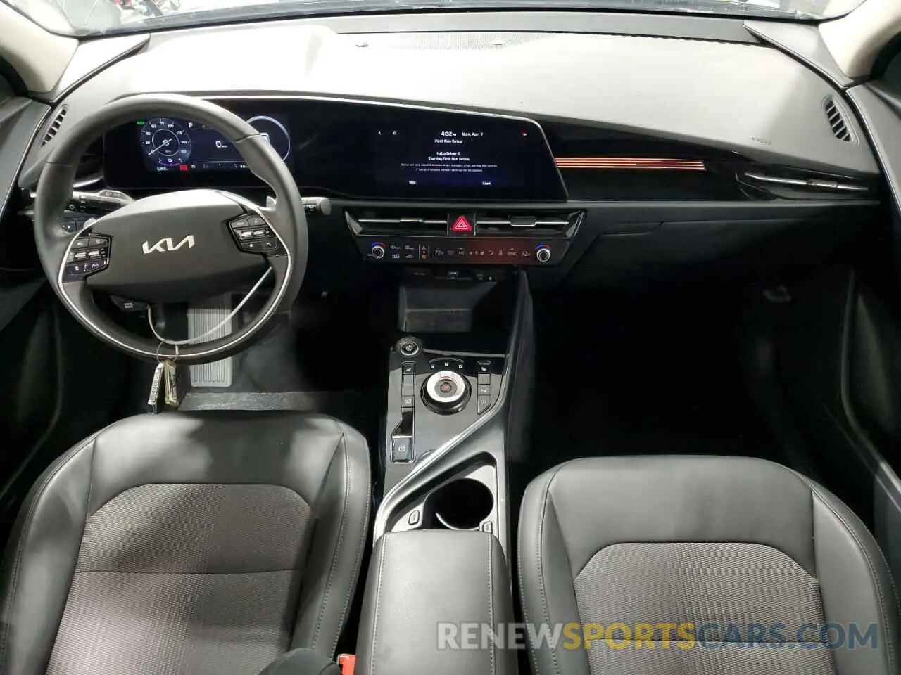 8 fotografías del automóvil dañado KNDCR3L11R5103243 KIA NIRO WIND 2024