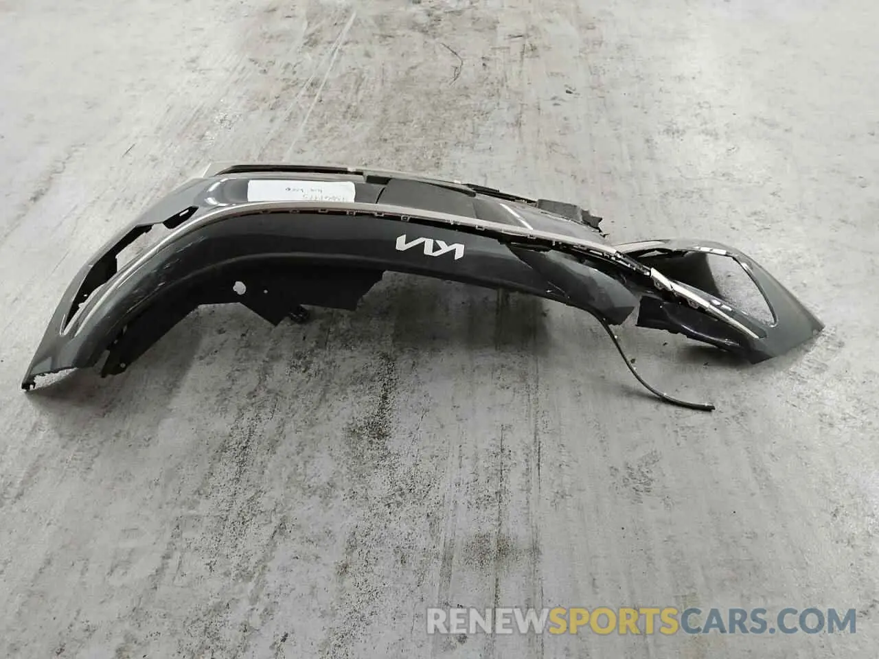 13 fotografías del automóvil dañado KNDCR3L11R5108734 KIA NIRO WIND 2024