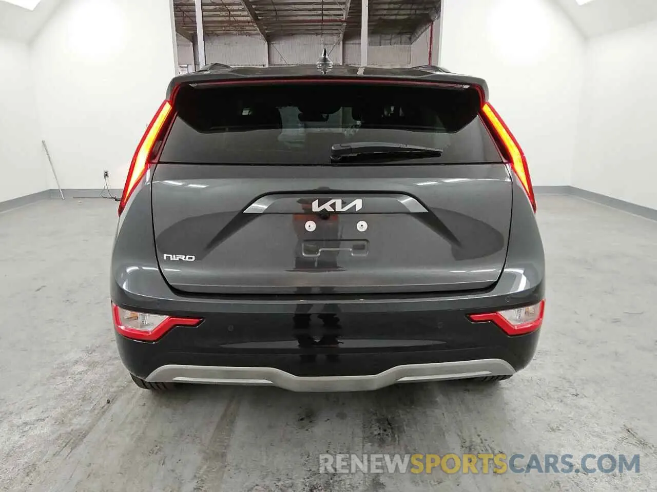 6 fotografías del automóvil dañado KNDCR3L11R5108734 KIA NIRO WIND 2024