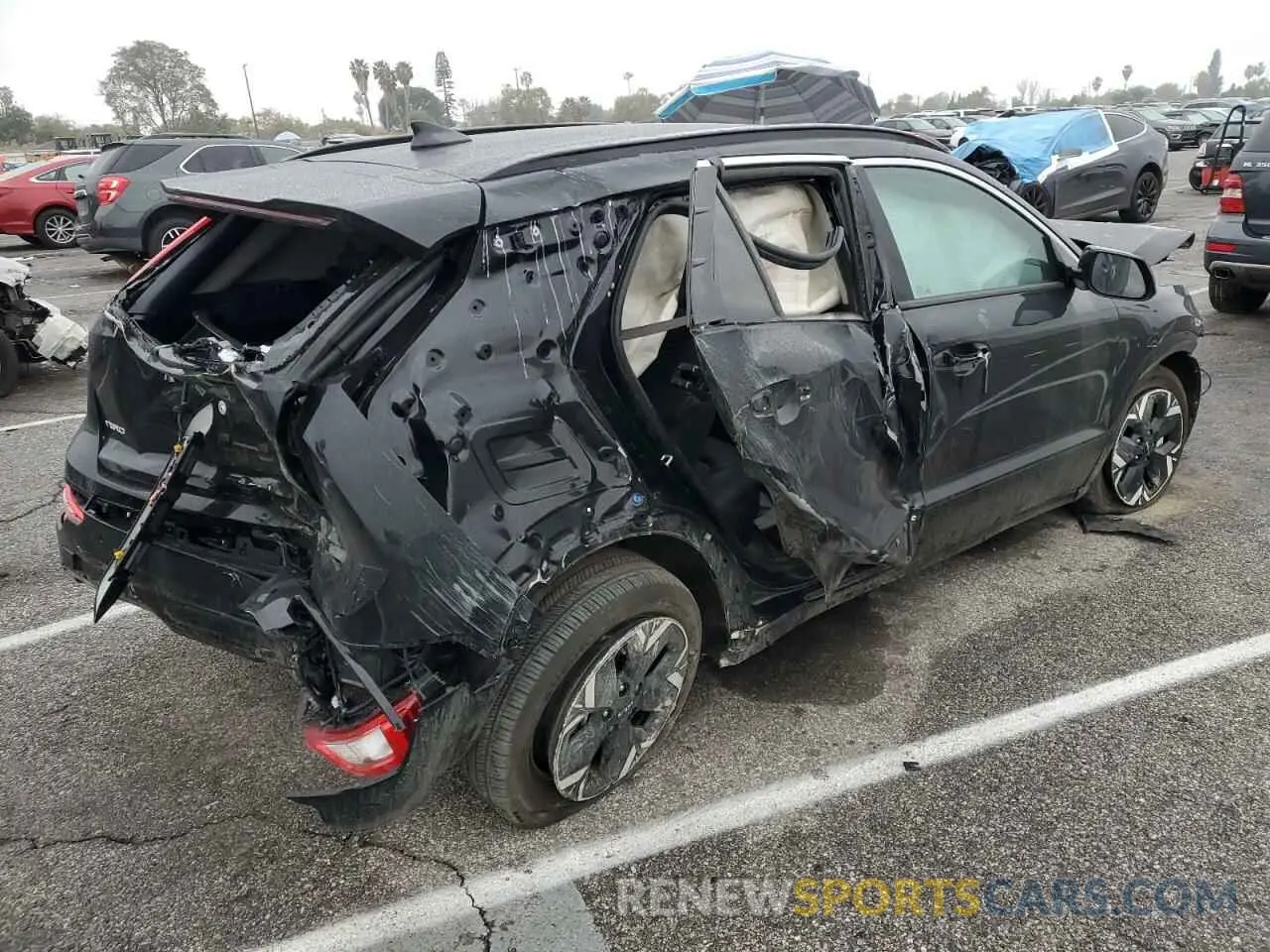 3 fotografías del automóvil dañado KNDCR3L11R5113612 KIA NIRO WIND 2024