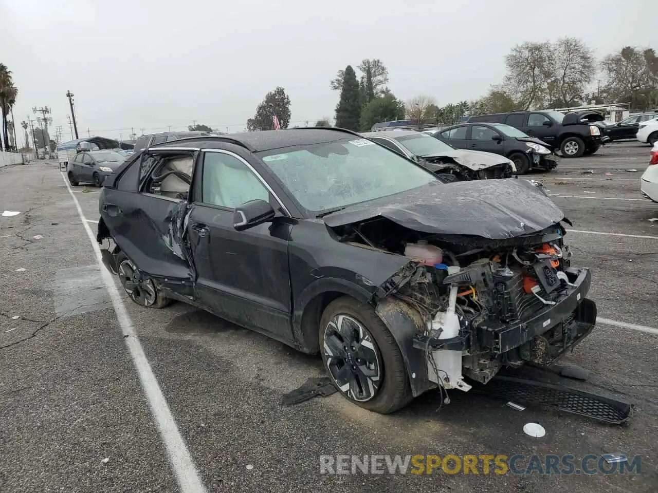 4 fotografías del automóvil dañado KNDCR3L11R5113612 KIA NIRO WIND 2024