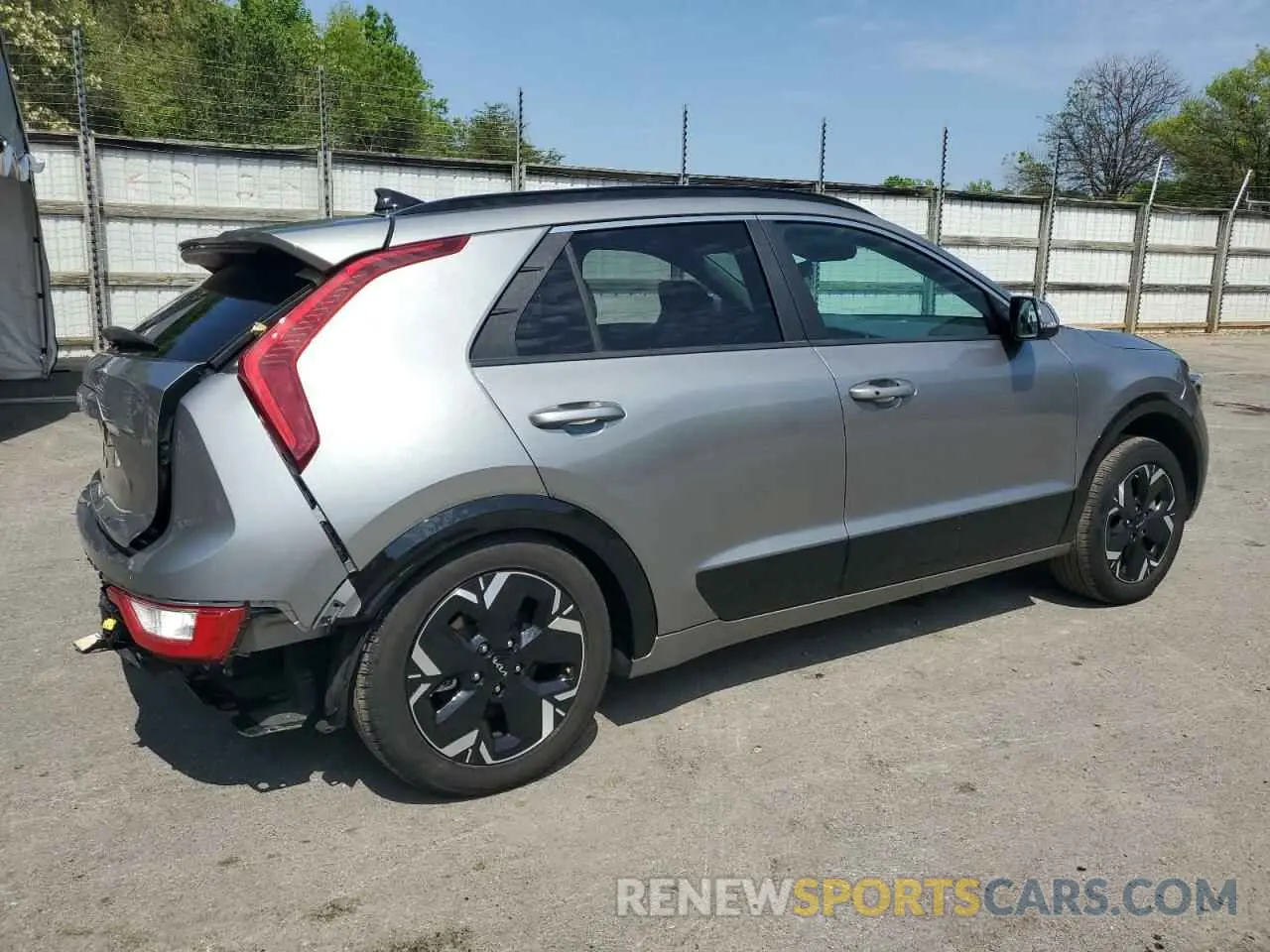 3 fotografías del automóvil dañado KNDCR3L11R5121869 KIA NIRO WIND 2024