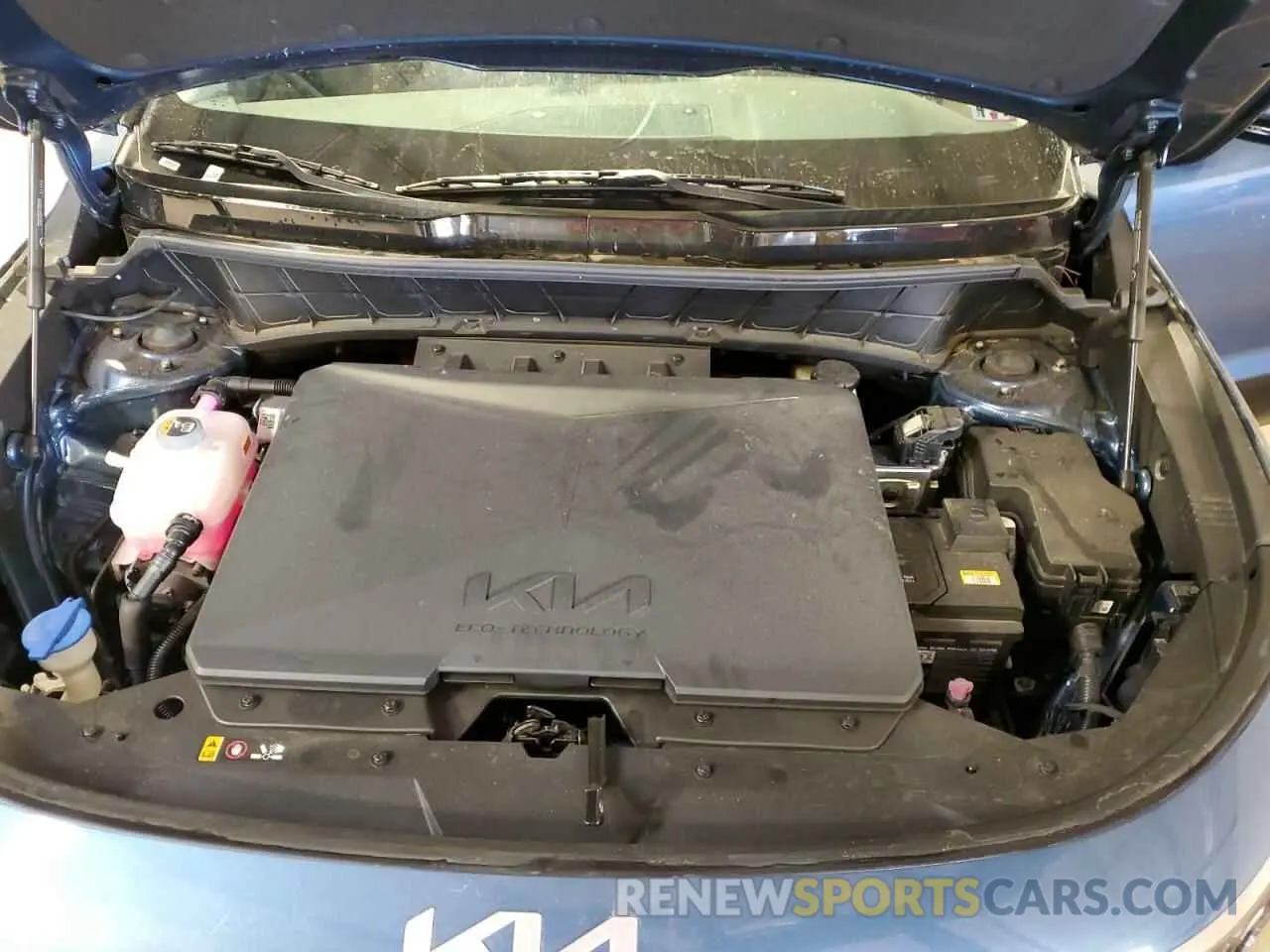 11 fotografías del automóvil dañado KNDCR3L13R5116155 KIA NIRO WIND 2024