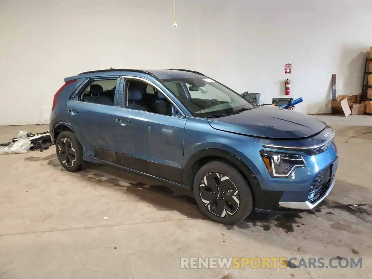 4 fotografías del automóvil dañado KNDCR3L13R5116155 KIA NIRO WIND 2024