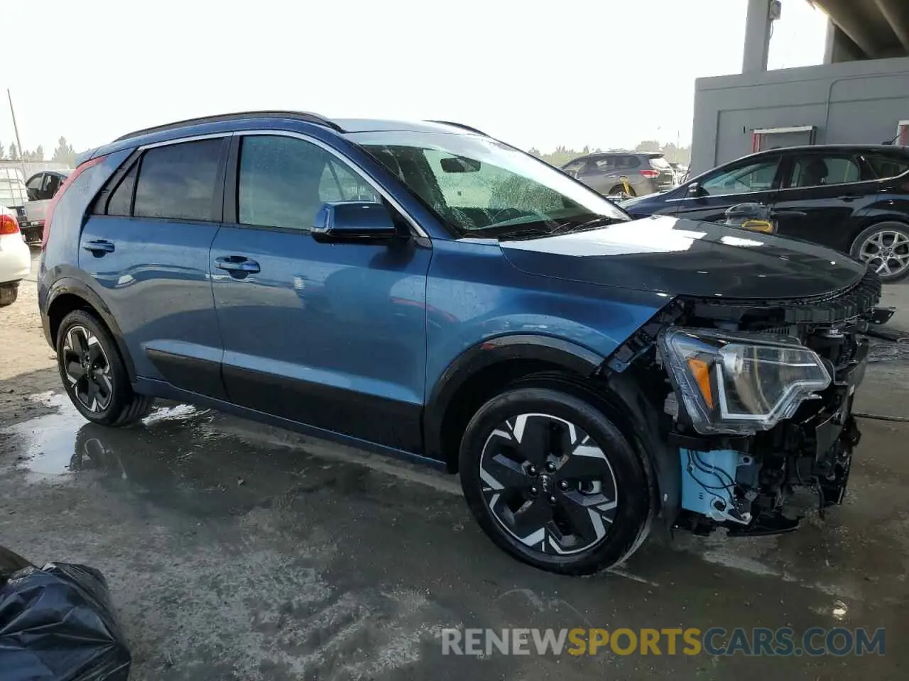 4 fotografías del automóvil dañado KNDCR3L14R5086454 KIA NIRO WIND 2024