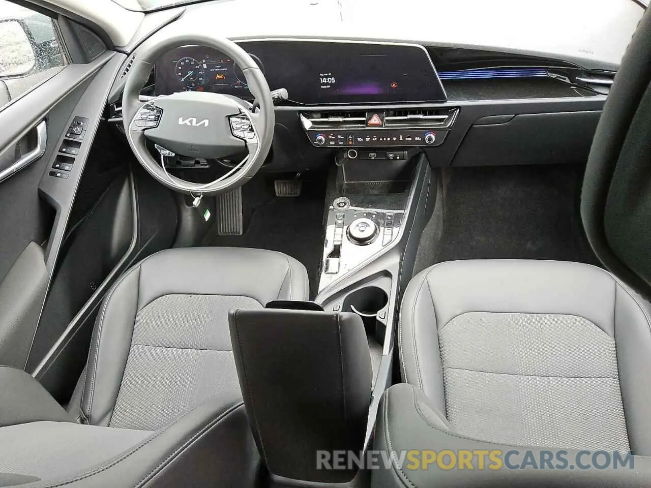 8 fotografías del automóvil dañado KNDCR3L14R5126113 KIA NIRO WIND 2024