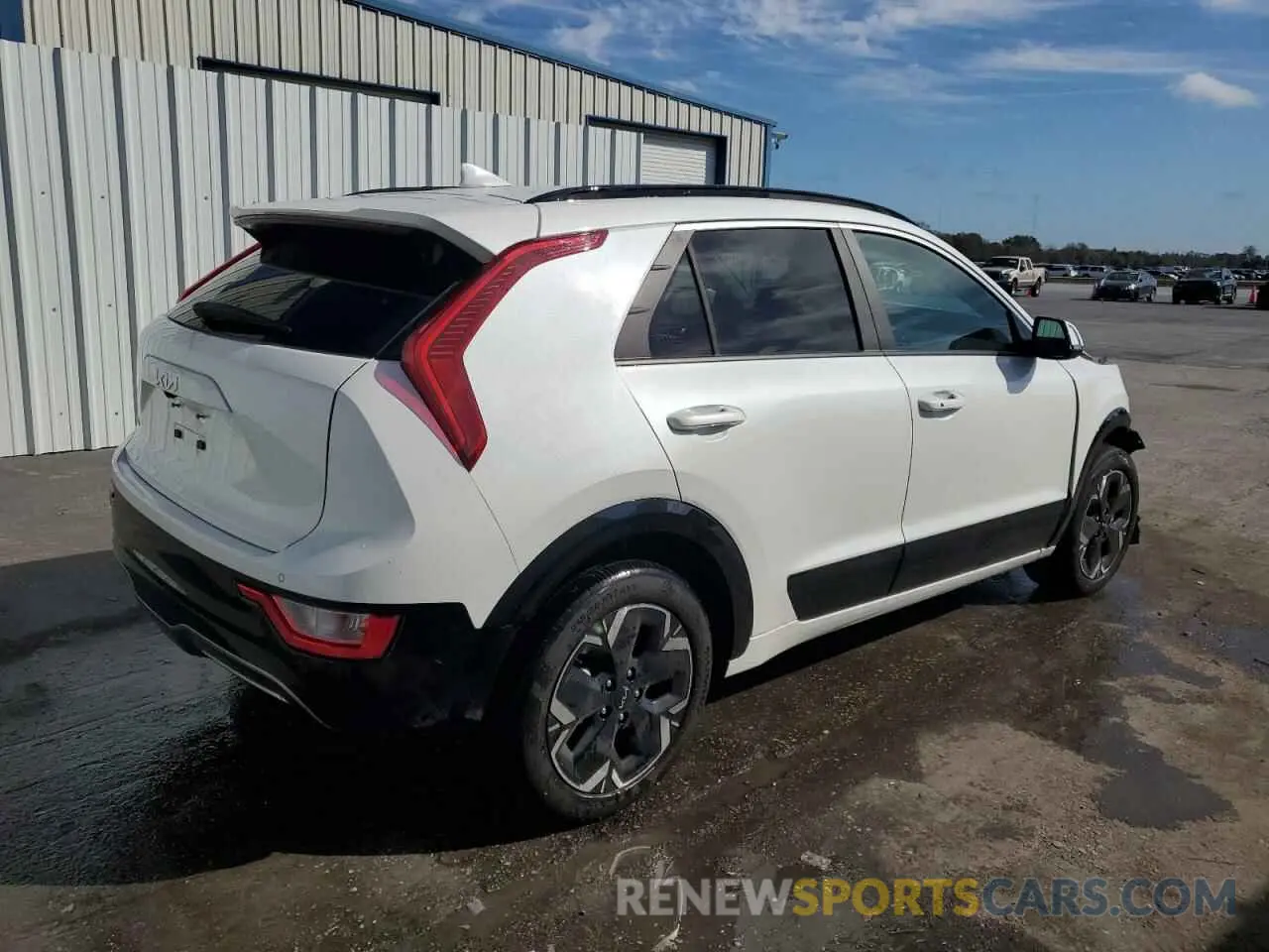 3 fotografías del automóvil dañado KNDCR3L17R5094676 KIA NIRO WIND 2024