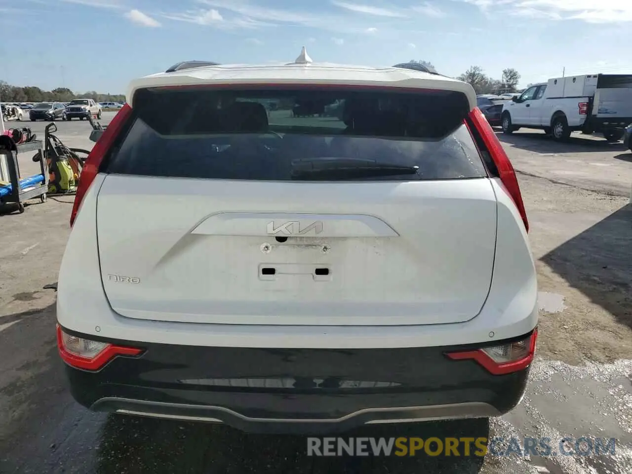 6 fotografías del automóvil dañado KNDCR3L17R5094676 KIA NIRO WIND 2024