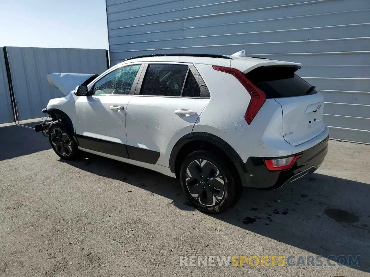 2 fotografías del automóvil dañado KNDCR3L17R5126171 KIA NIRO WIND 2024