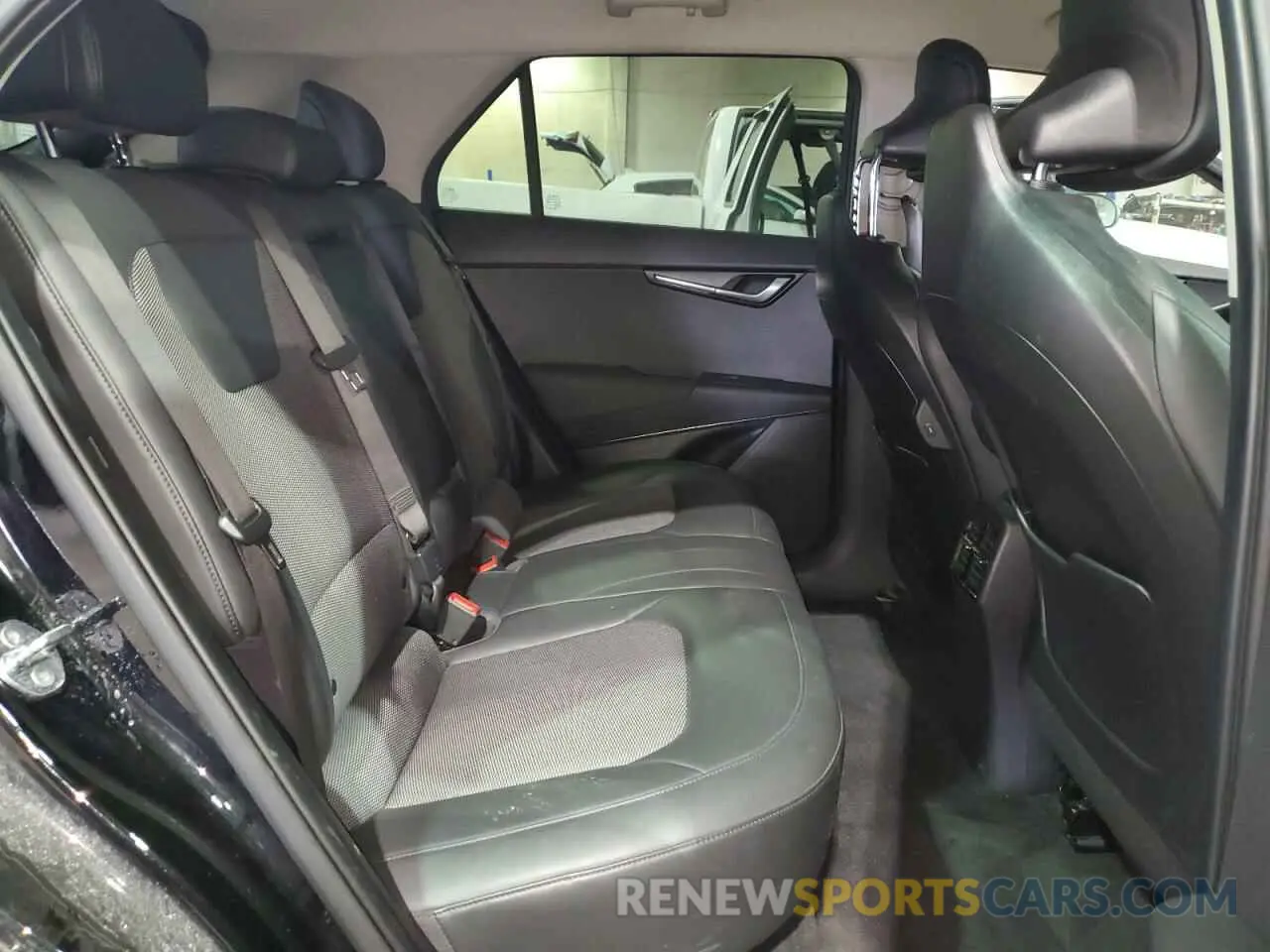 11 fotografías del automóvil dañado KNDCR3L18R5122243 KIA NIRO WIND 2024