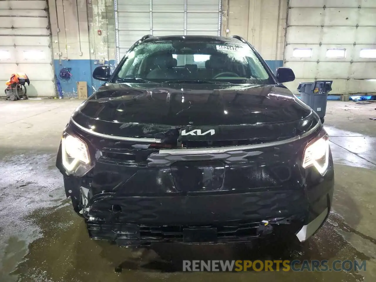 5 fotografías del automóvil dañado KNDCR3L18R5122243 KIA NIRO WIND 2024