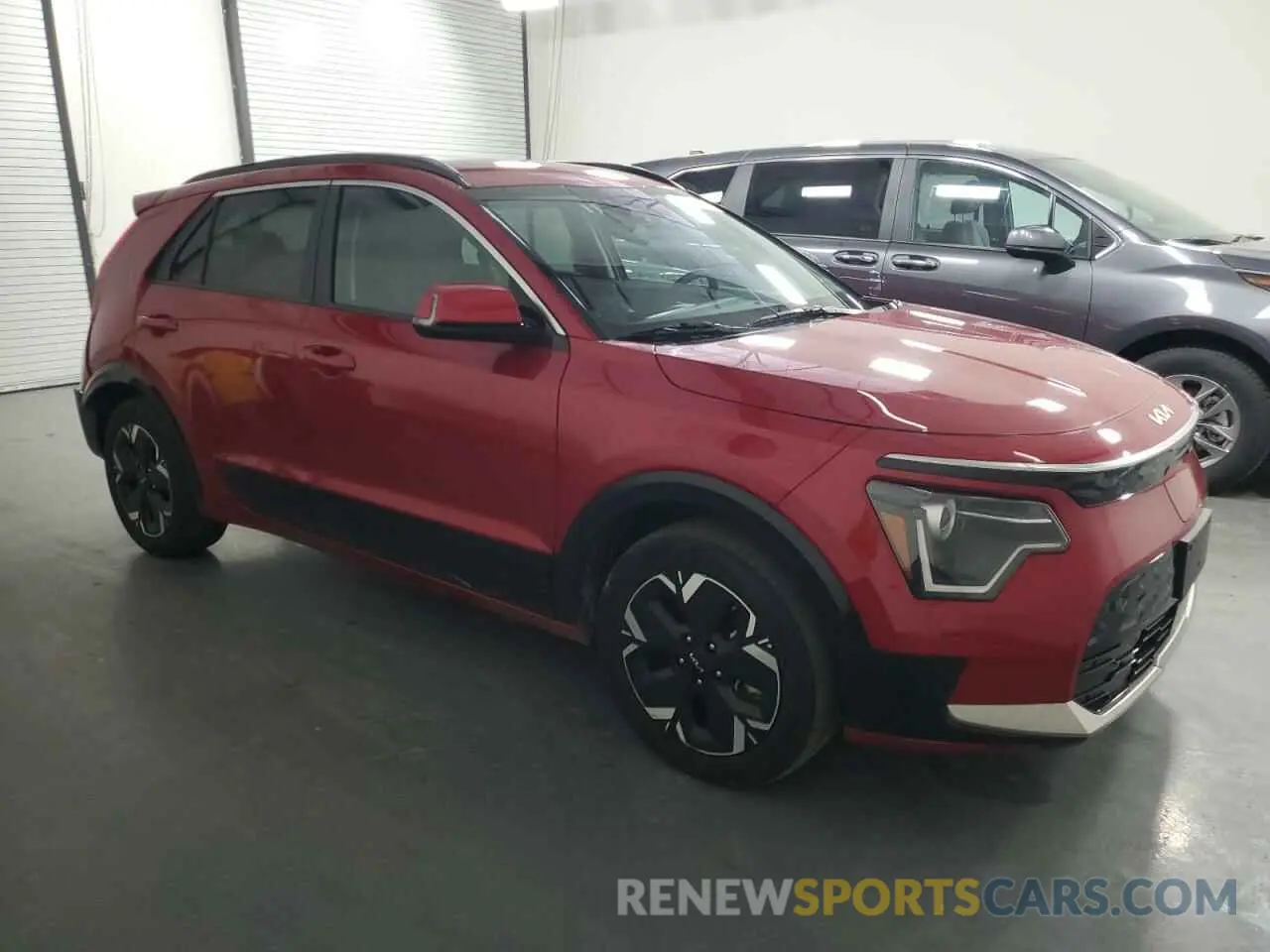4 fotografías del automóvil dañado KNDCR3L19R5122168 KIA NIRO WIND 2024