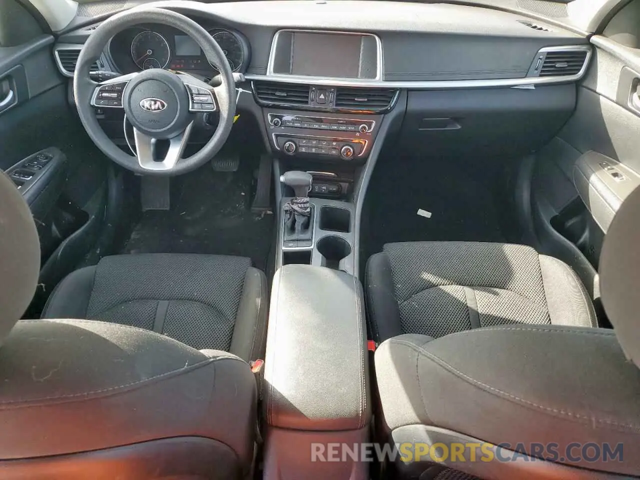 8 fotografías del automóvil dañado 5XXGT4L30KG310055 KIA OPTIMA 2019