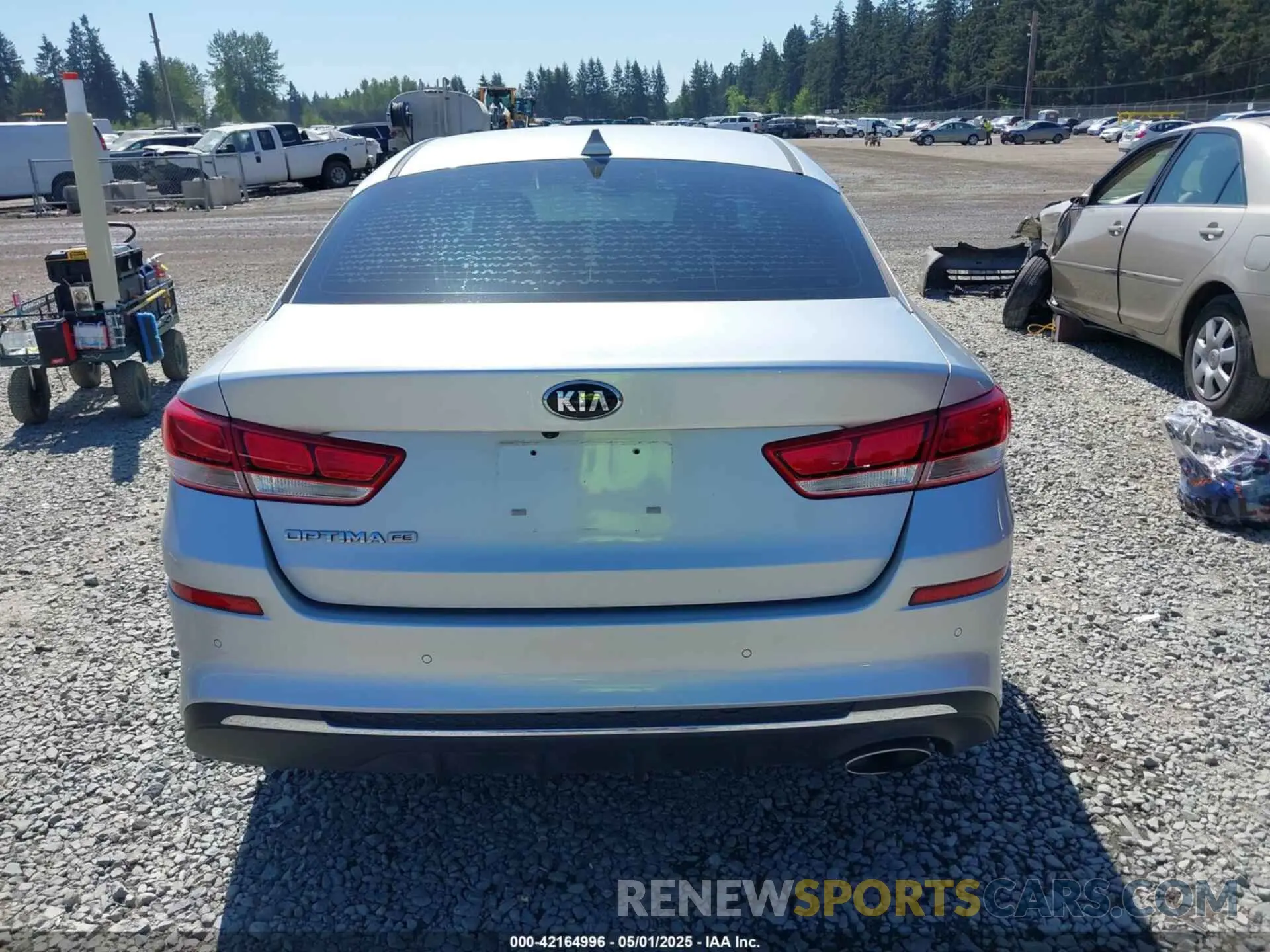 15 fotografías del automóvil dañado 5XXGT4L30KG327423 KIA OPTIMA 2019