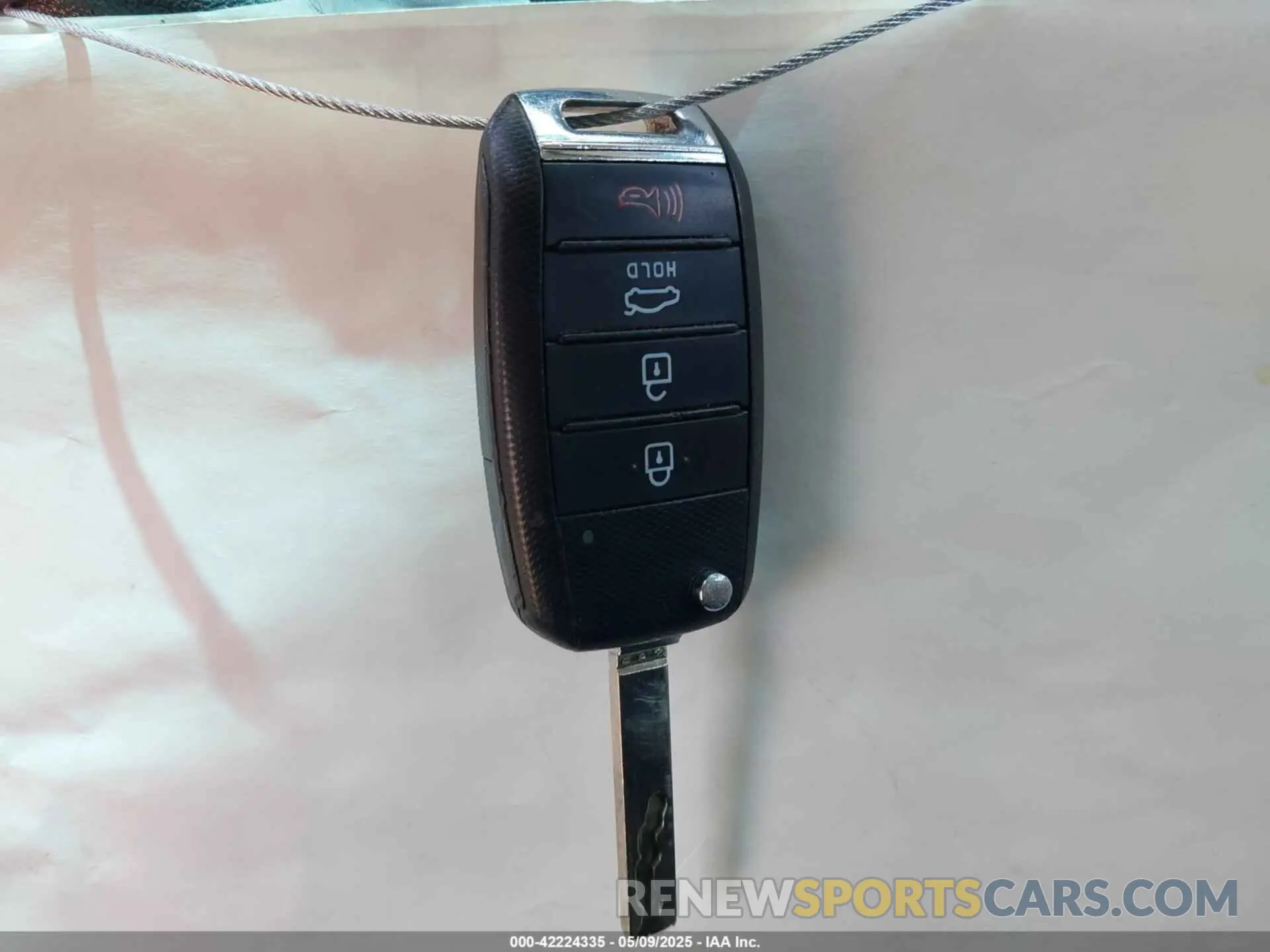 11 fotografías del automóvil dañado 5XXGT4L30KG334033 KIA OPTIMA 2019