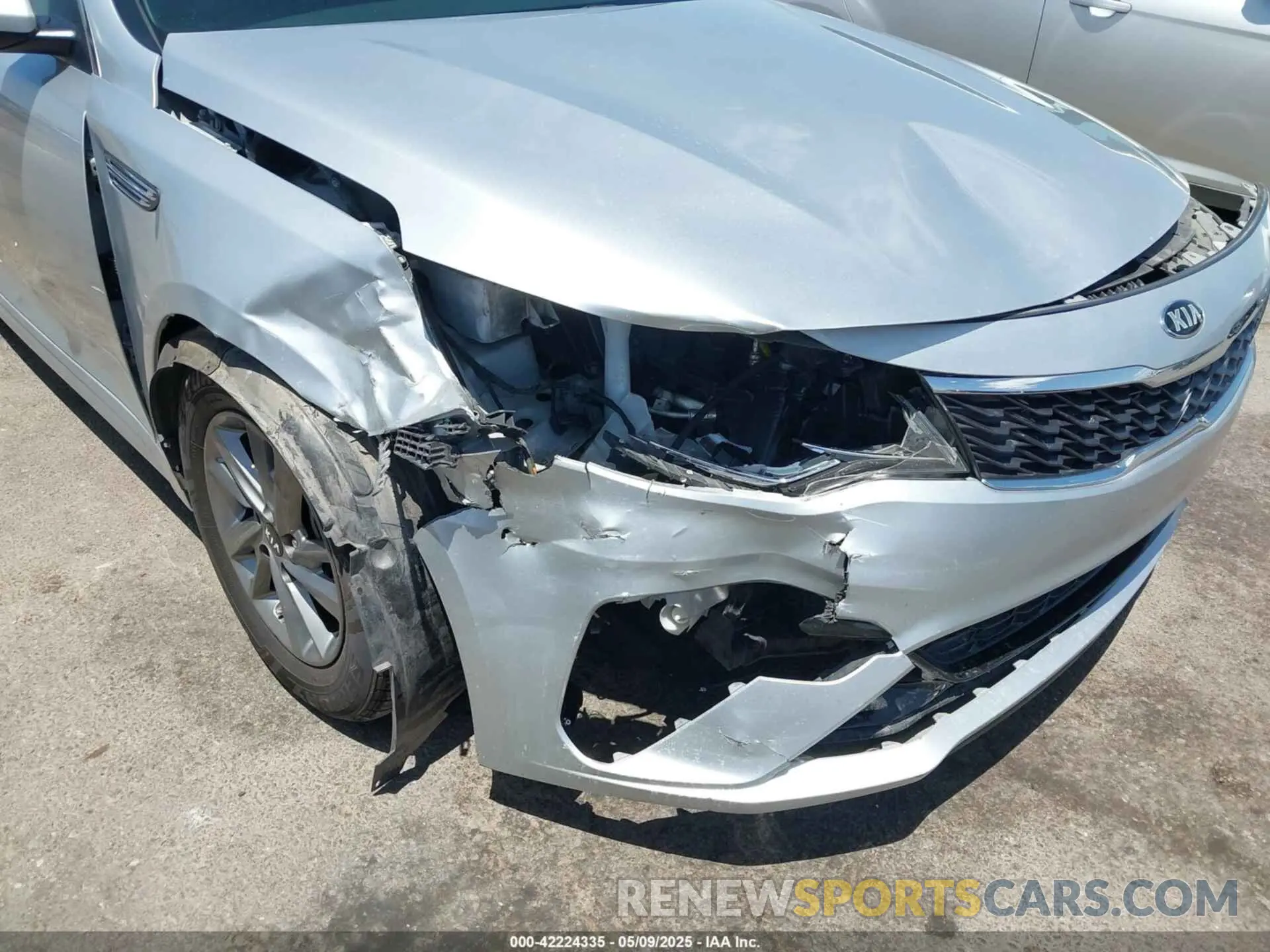 6 fotografías del automóvil dañado 5XXGT4L30KG334033 KIA OPTIMA 2019