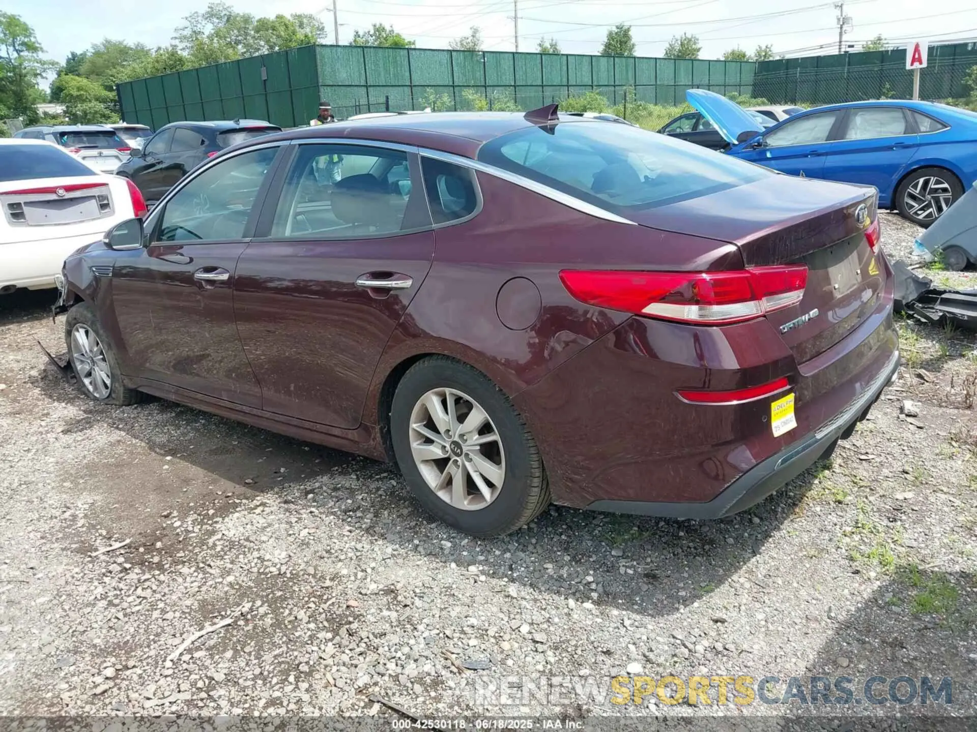 3 fotografías del automóvil dañado 5XXGT4L31KG286705 KIA OPTIMA 2019