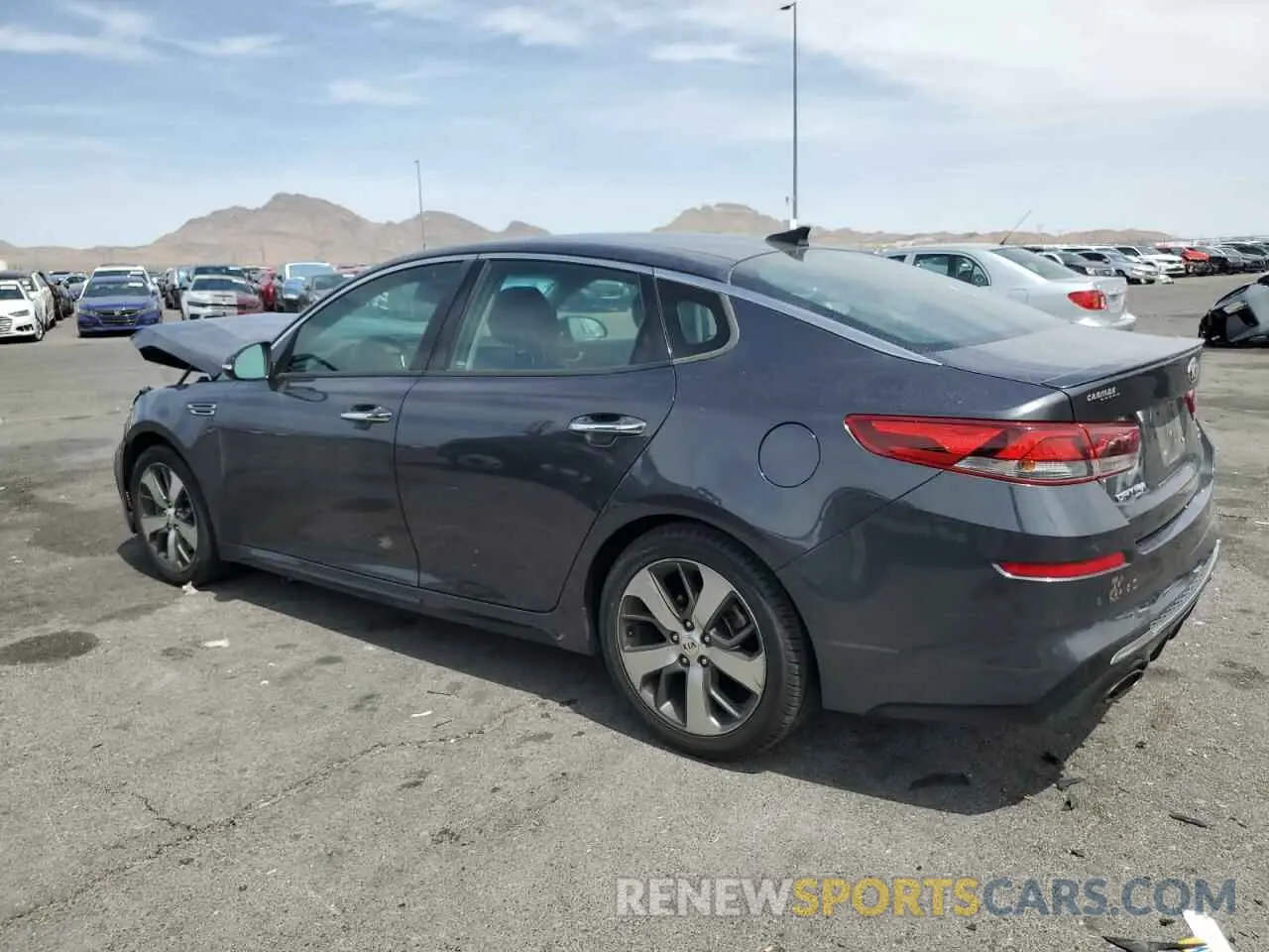 2 fotografías del automóvil dañado 5XXGT4L31KG286817 KIA OPTIMA 2019