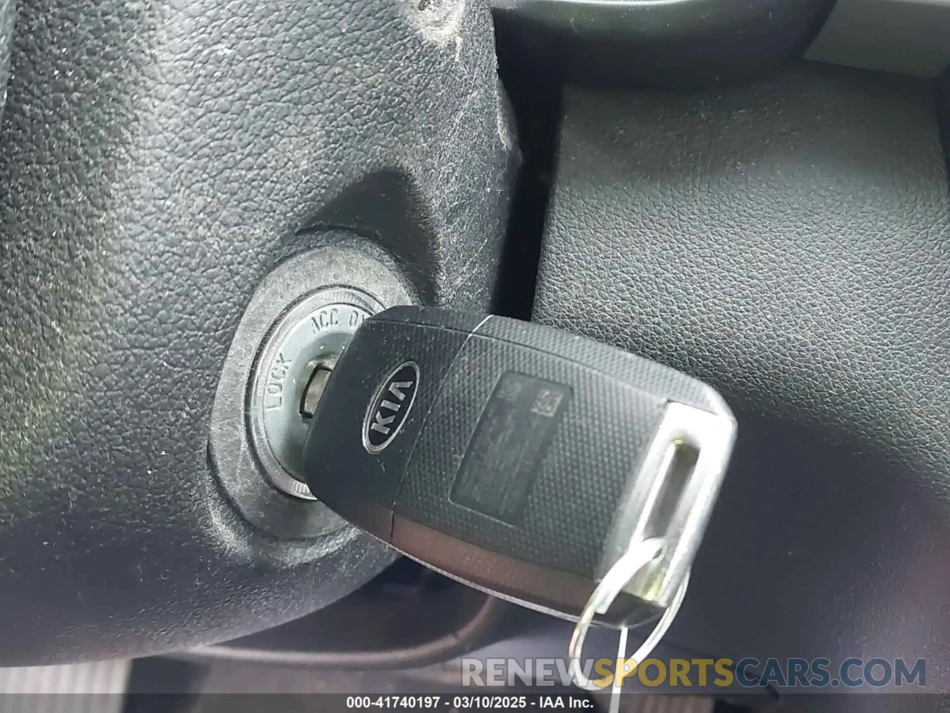 11 fotografías del automóvil dañado 5XXGT4L31KG323493 KIA OPTIMA 2019