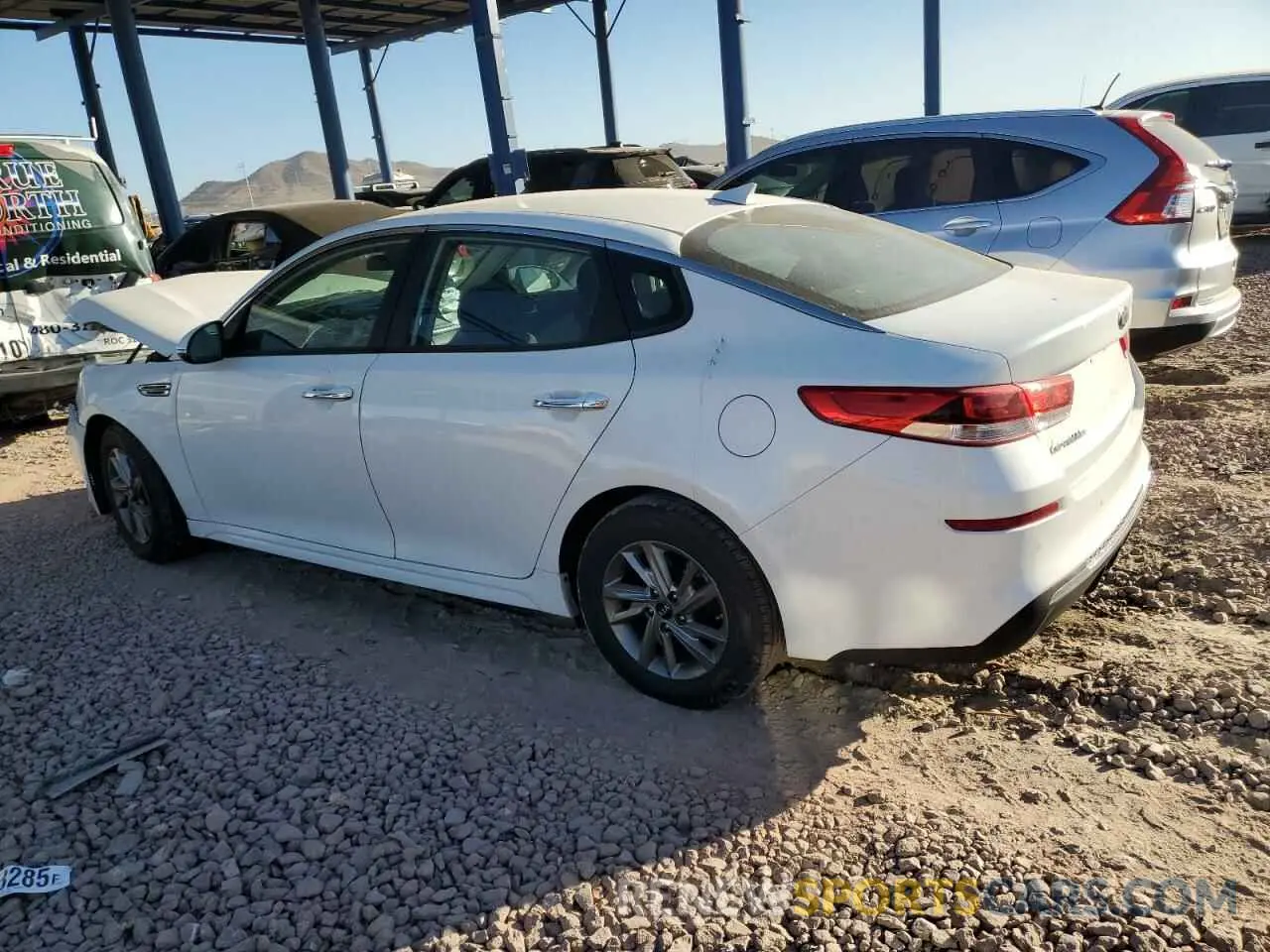 2 fotografías del automóvil dañado 5XXGT4L31KG329990 KIA OPTIMA 2019