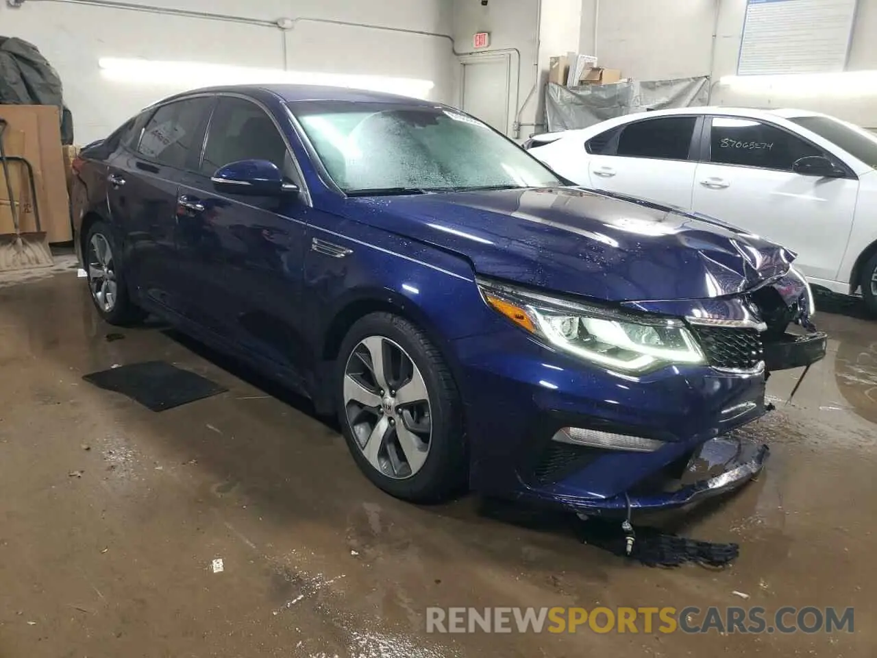 4 fotografías del automóvil dañado 5XXGT4L31KG334817 KIA OPTIMA 2019