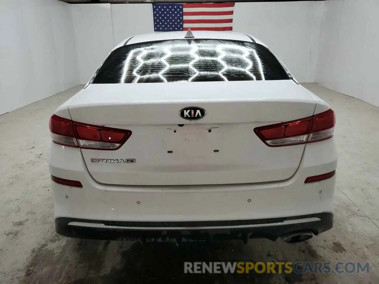 6 fotografías del automóvil dañado 5XXGT4L31KG334879 KIA OPTIMA 2019